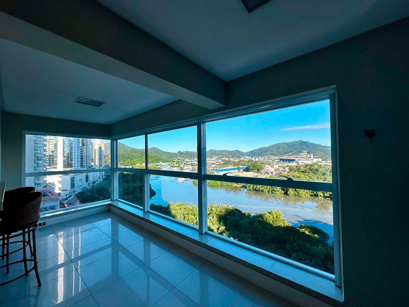 🌊 Barra Sul✨ Oportunidade em região valorizada de Balneário Camboriú!