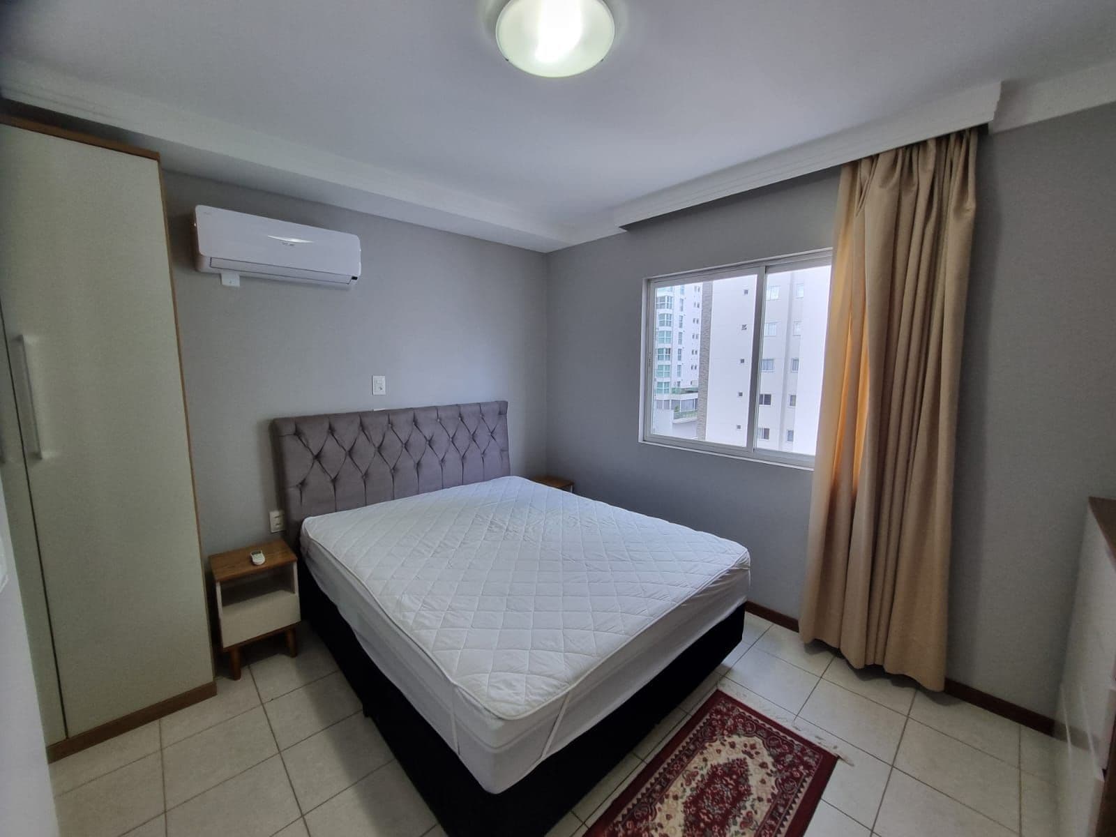Apartamento Exclusivo para locação no Centro de Balneário Camboriú