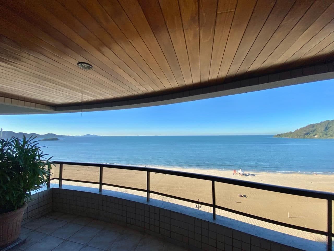 🌊 Frente Mar no Centro | 3 Dormitórios | Mobiliado | R$ 16.000.00