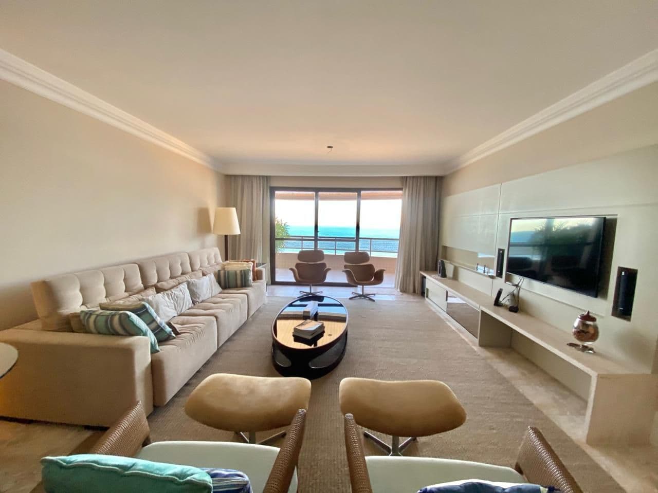 🌊 Frente Mar no Centro | 3 Dormitórios | Mobiliado | R$ 16.000.00